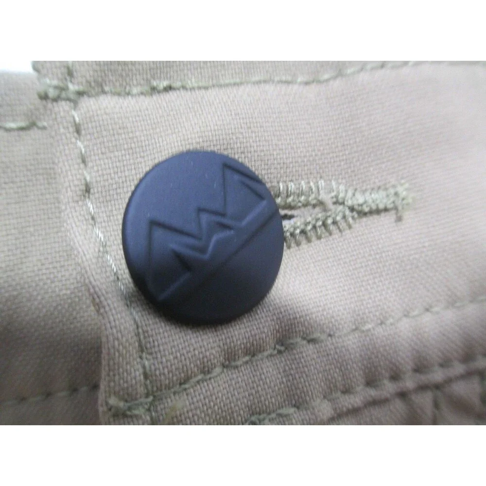 Wrangler Men Shorts Size 44x10 Tan Nylon Reinforced Waist